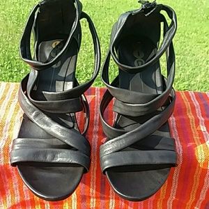 Yin Black Leather Sandals Size 38 Summer Clearance Sale!